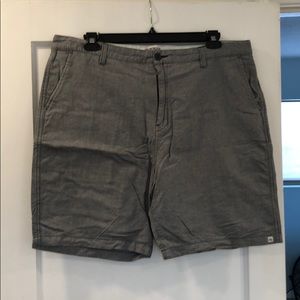 Men’s Size 40 Gray Straight Quicksilver Shorts